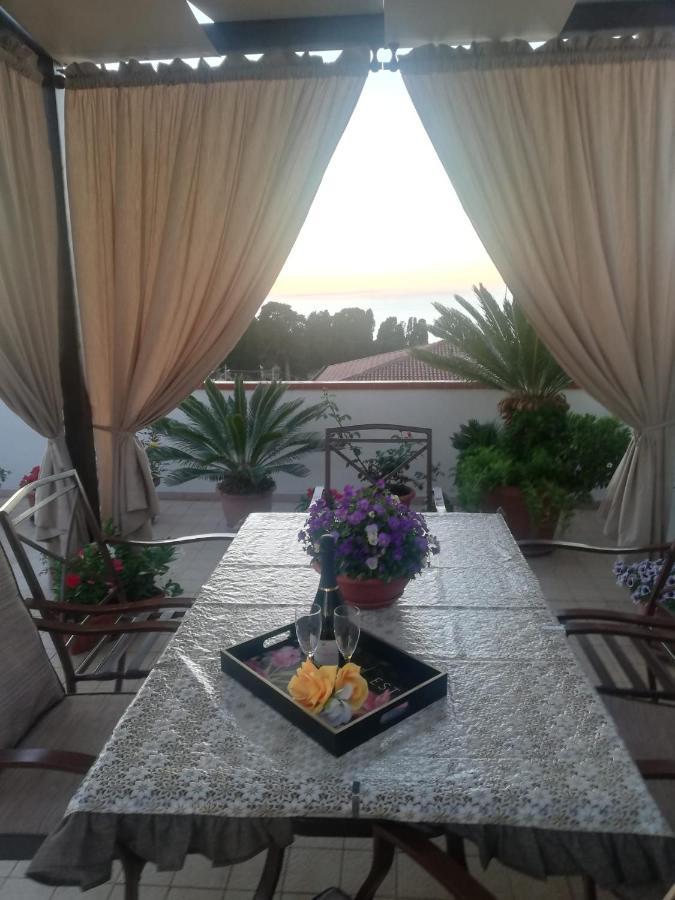 Terrazza Sabine Accomodation Тропея Экстерьер фото