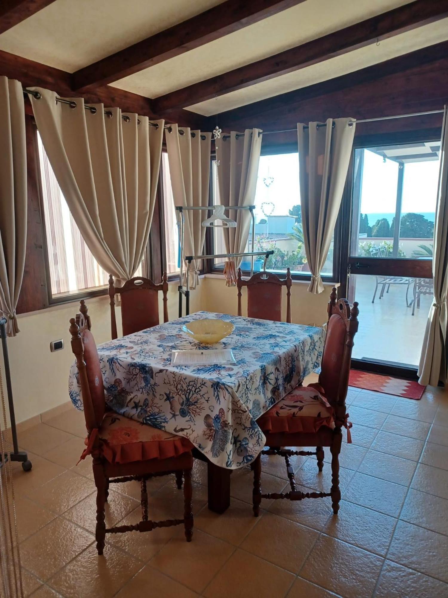 Terrazza Sabine Accomodation Тропея Экстерьер фото